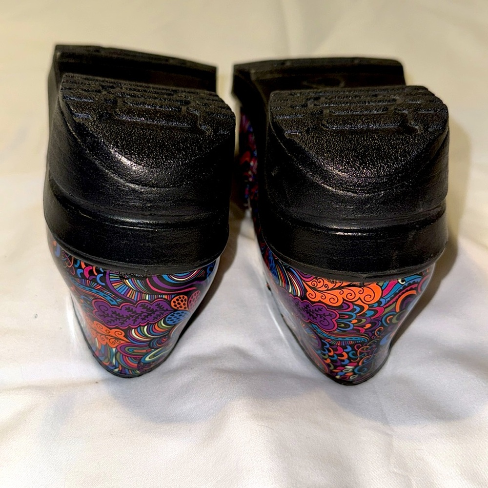 Easy Street Work Clogs Tiffany 8M Paisley Hippie Groovy Healthcare Nursing - Picture 3 of 4